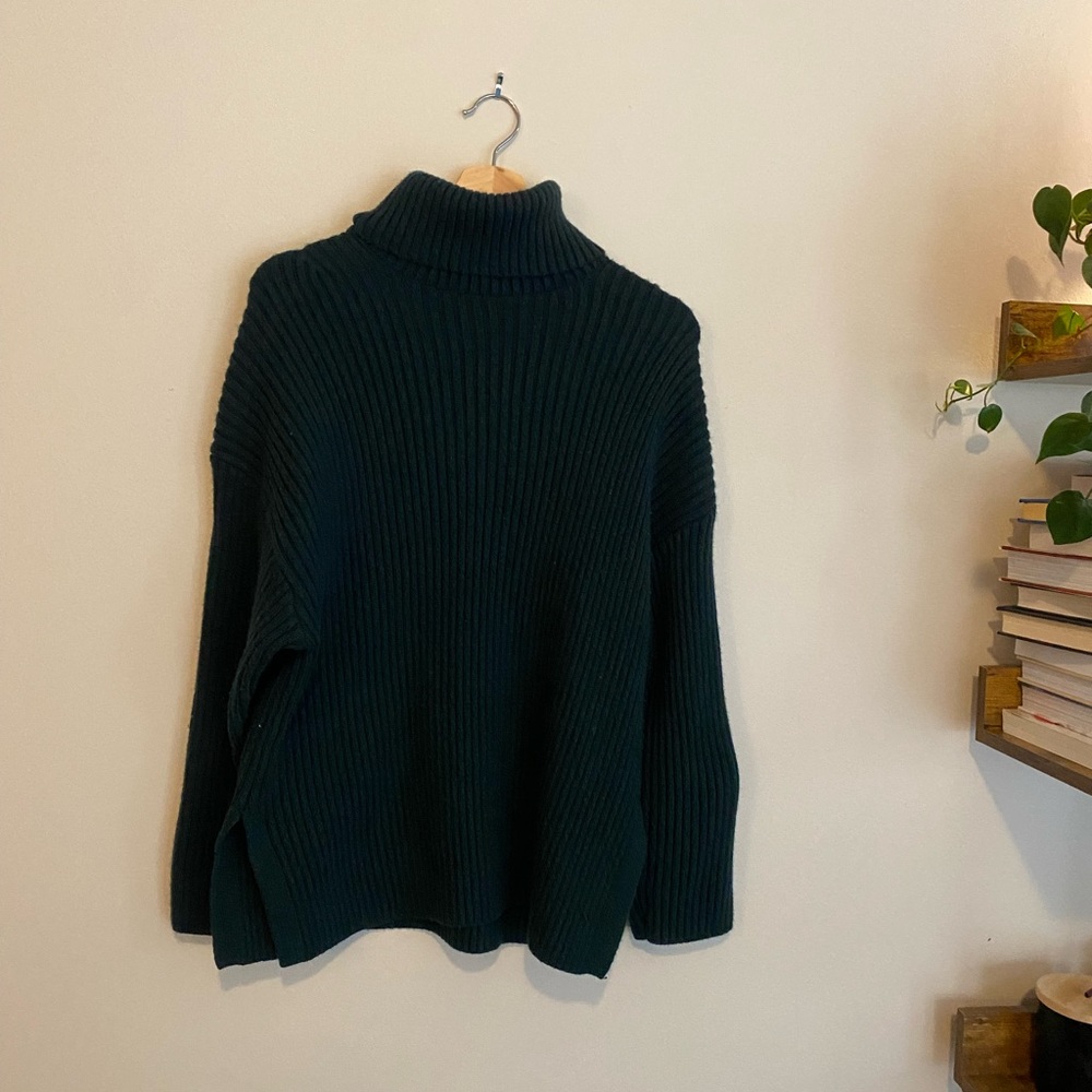 H&M Women's Dark Green Turtleneck Sweater